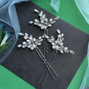 Set of 4 Bridal hair pins. Wedding hair pins.